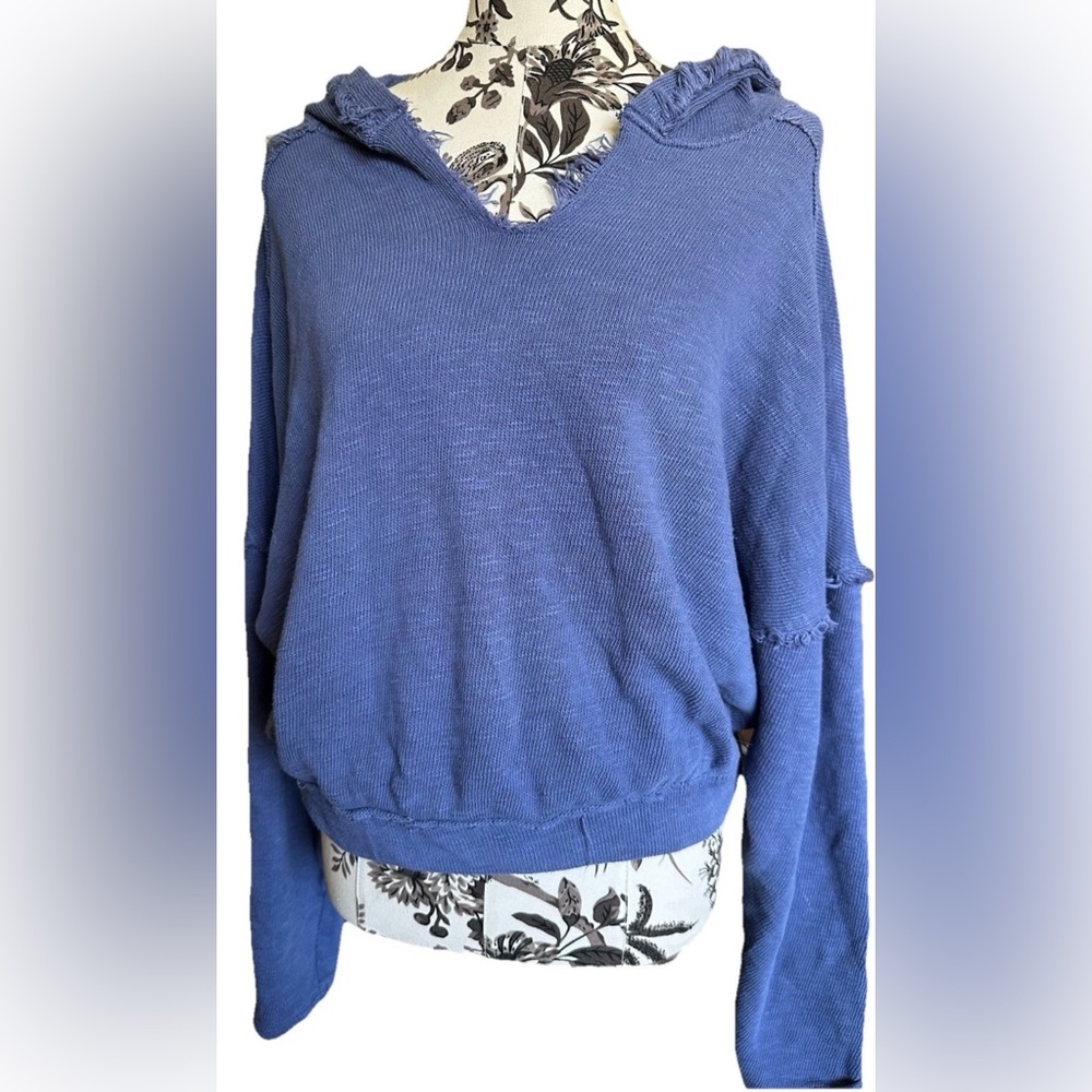 We The Free  Womens Indigo Cotton Knit Cropped Distressed Pullover NWT